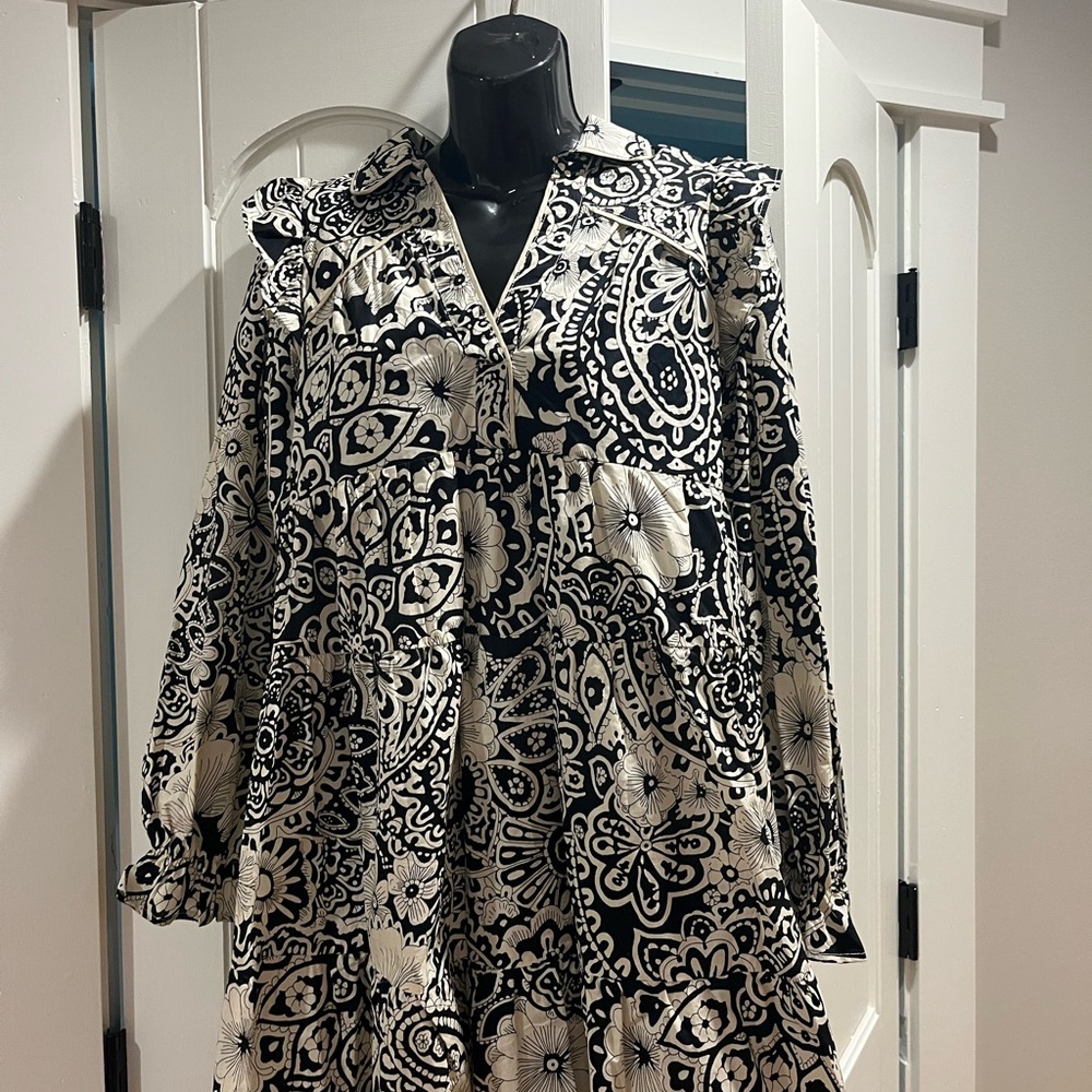 Umgee Black and White Patterned Long Sleeve Dress